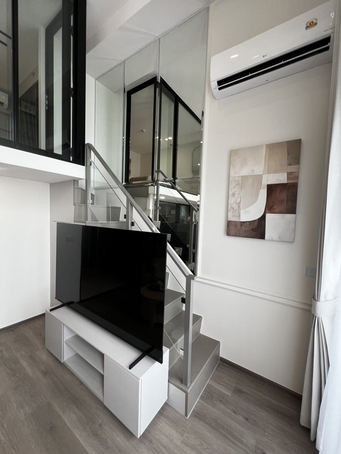 Knightsbridge Space Rama 4 – photo 12